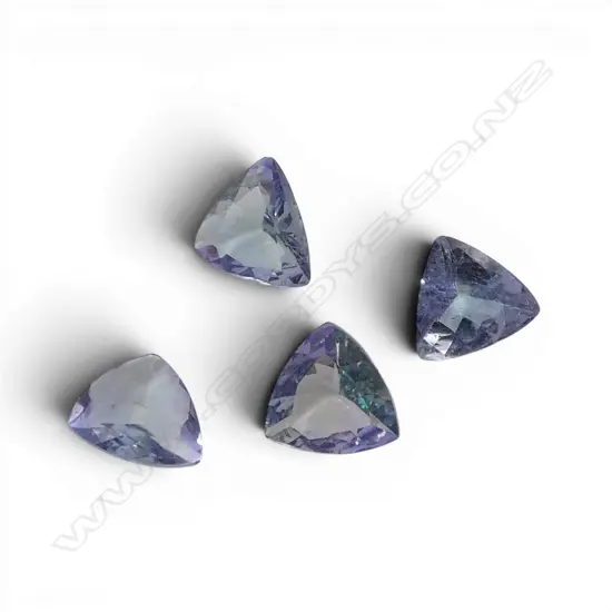  4 TRILLION CUT TANZANITES, 3.6cts