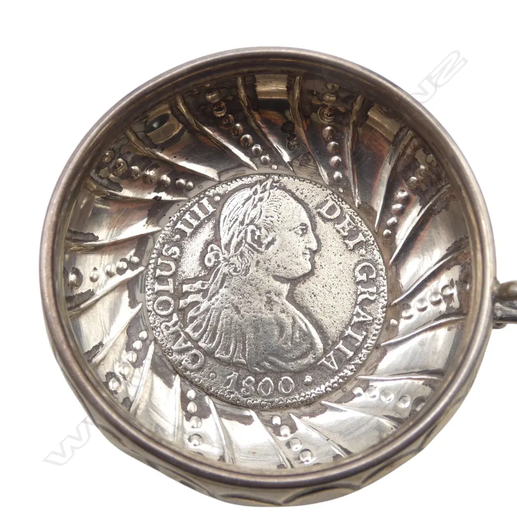 OLD SILVER small CUP w coin base dated 1800. 45gms Image 1++