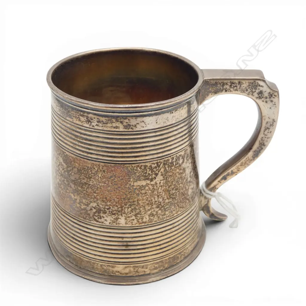 VICTORIAN SILVER CHRISTENING MUG. London 1850/1860 by George Ivory. 111gms Image 1++