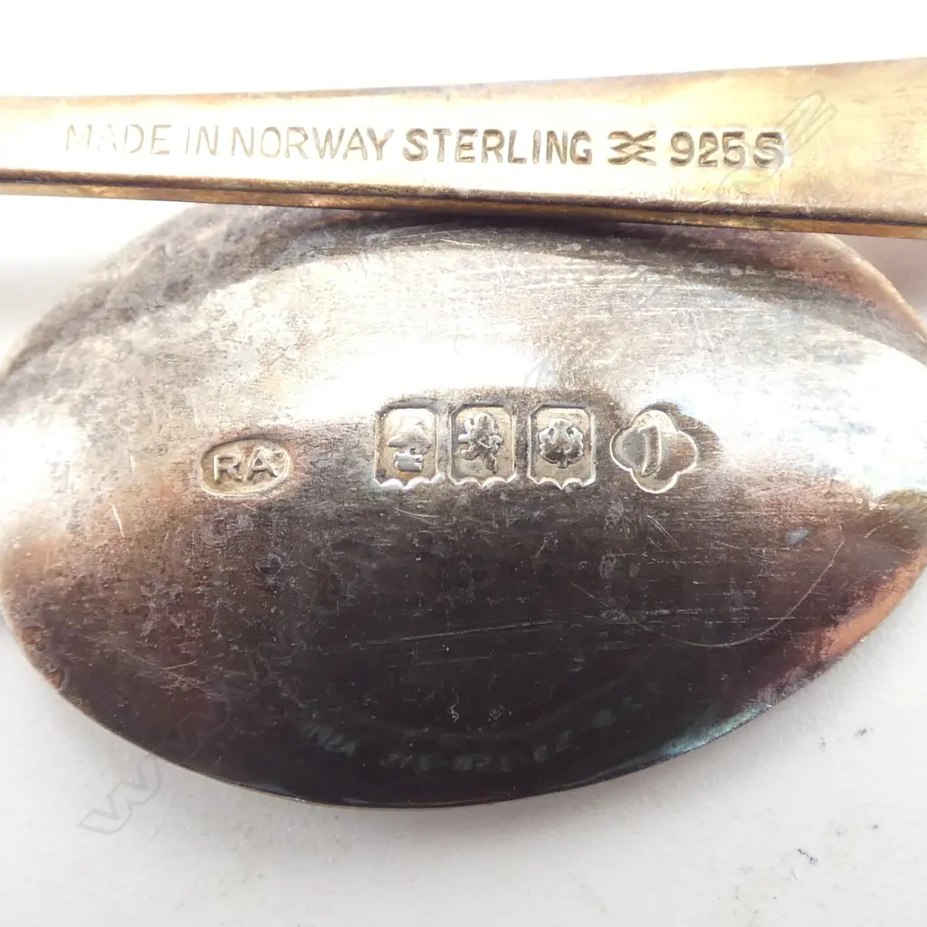 8 STG SILVER TEASPOONS ETC 78gms (SMALL FORK 800) + WEIGHTED VASE H.120mm AF Image 1++