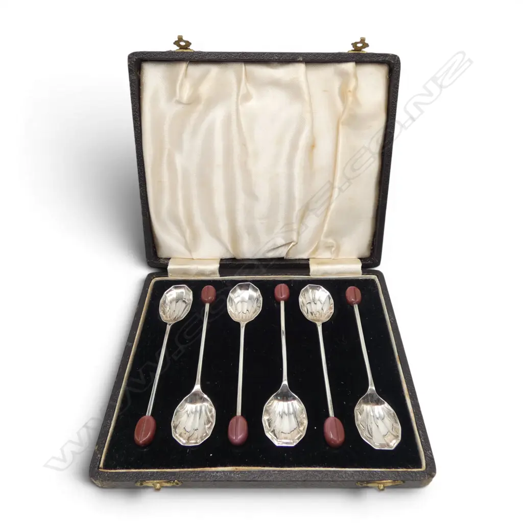 CASED SET OF 6 STG SILVER TEASPOONS, SHEFFIELD 1934 Image 1++