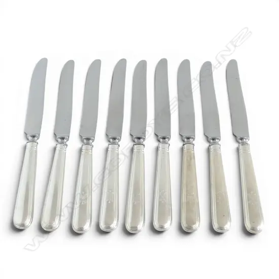 9 KNIVES w. STG SILVER HANDLES, GEORGE HOWSON, SHEFFIELD 1910 L.270mm