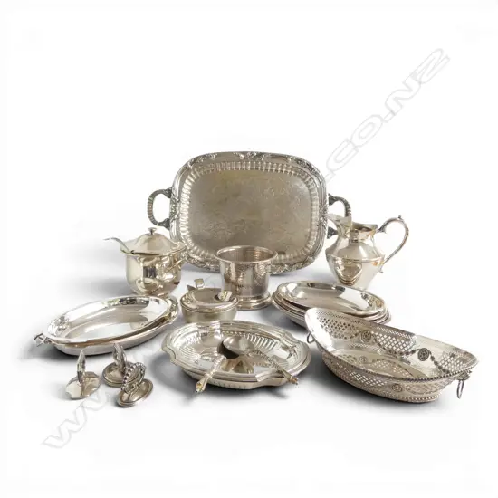ASST. SILVER PLATE; LG TRAY W.575mm, 4 TUREENS ETC