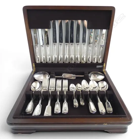 CANTEEN OF CUTLERY 