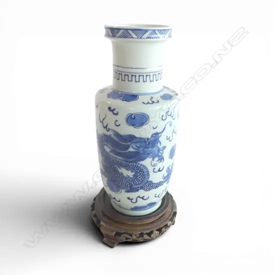 ORIENTAL B/W VASE ON STAND H.255mm