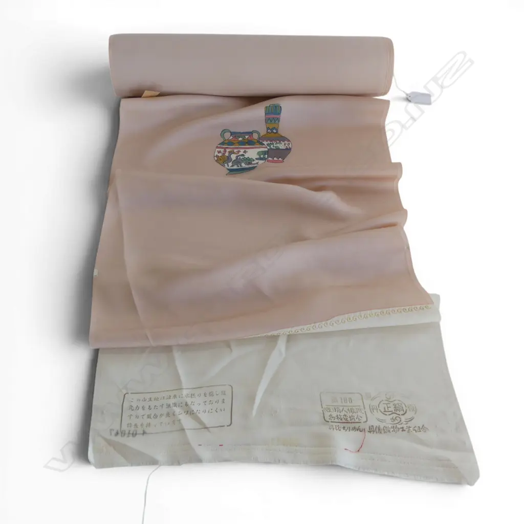 Unused 1980's NISHIJIN TEXTILE (Kyoto) JAPANESE blush SILK ROLL L.12M W.370mm. New old stock Image 1++