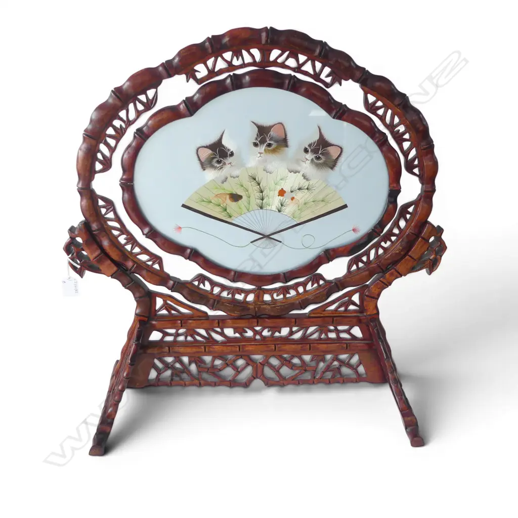LARGE DOUBLE SIDED FRAMED CHINESE CAT EMBROIDERY ON CARVED WOOD STAND  H570 L620 ORIGINAL BOX Image 1++