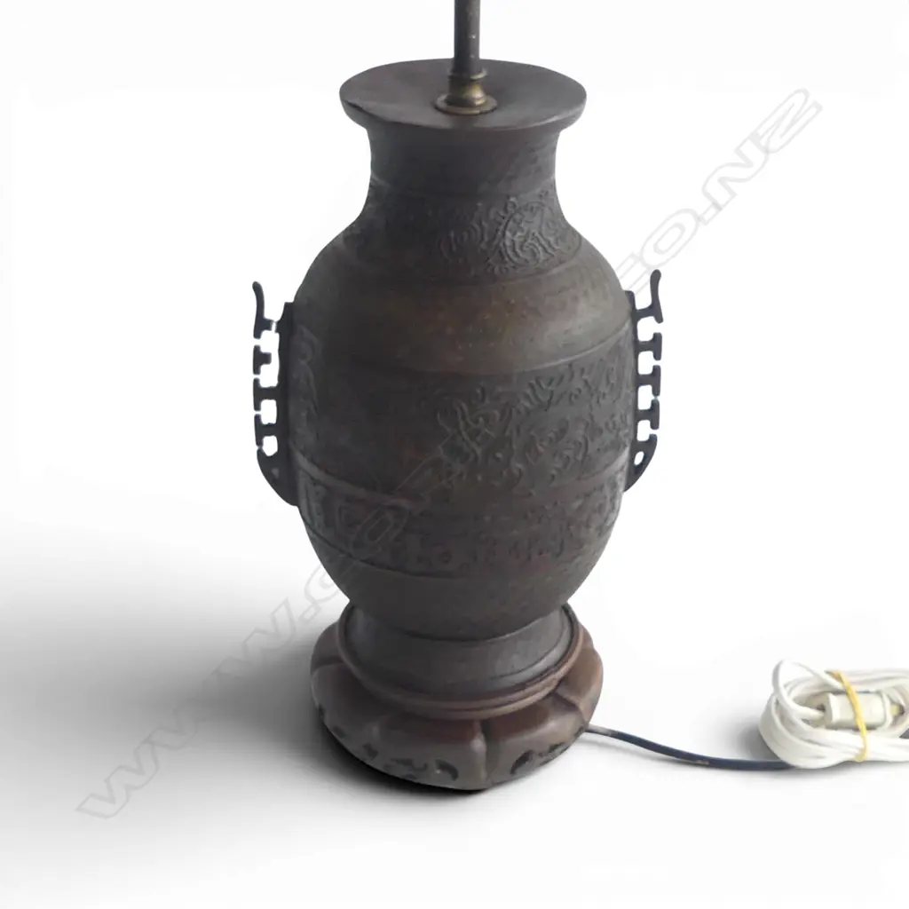 ORIENTAL ARCHAIC STYLE TABLE LAMP H.700mm Image 1++