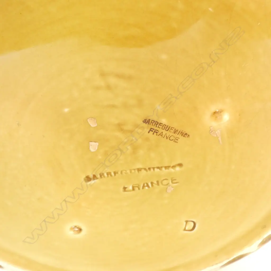 SARREGUEMINES PORCELAIN SRAWBERRY BASKET H.190mm Image 1++