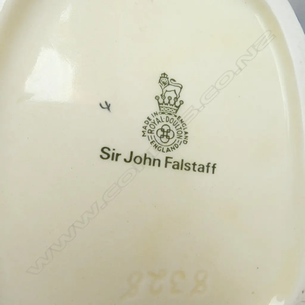 2 ROYAL DOULTON TOBY JUGS H.230mm + STAFFORDSHIRE JUG  Image 1++