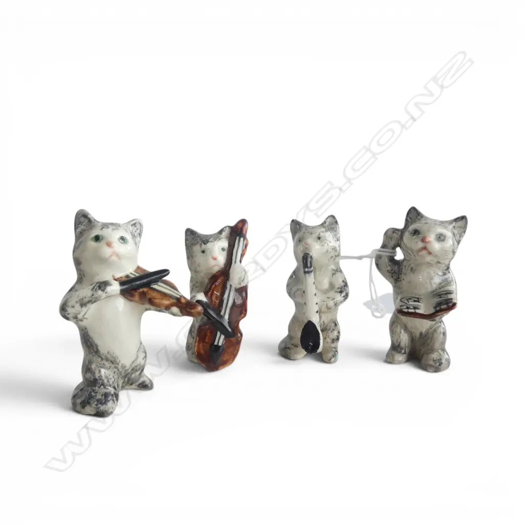 4 BESWICK MINIATURE ORCHESTRA CATS, H.55mm Image 1++