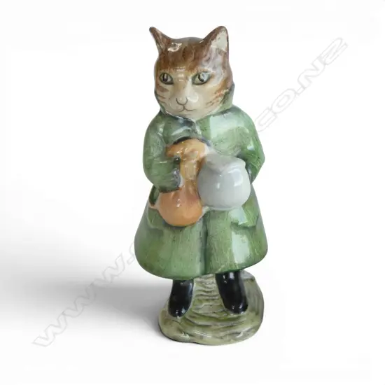BESWICK BEATRIX POTTER 'SIMPKIN' H.95mm brown backstamp