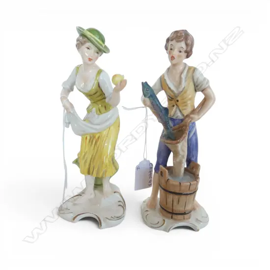 2 GOEBEL FIGURINES H.200mm