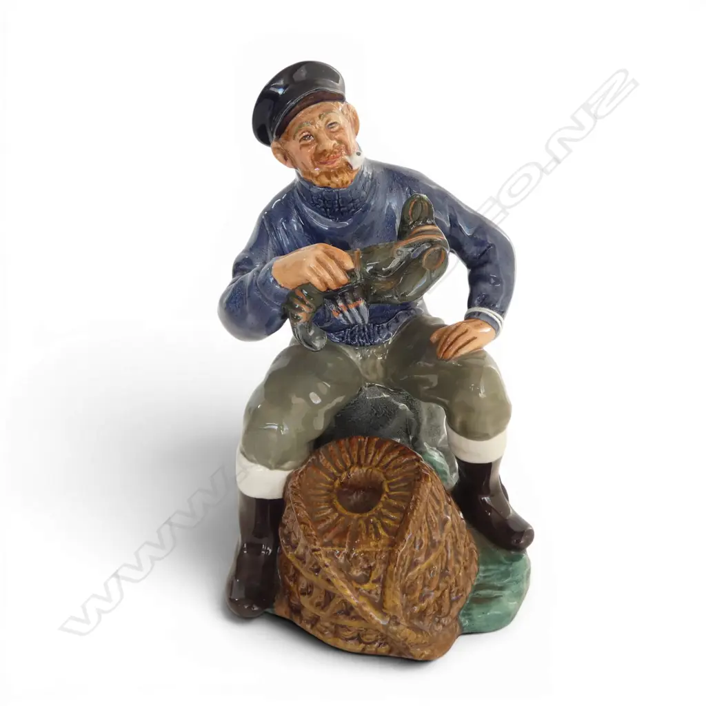ROYAL DOULTON 'THE LOBSTER MAN' FIGURINE H.170mm Image 1++