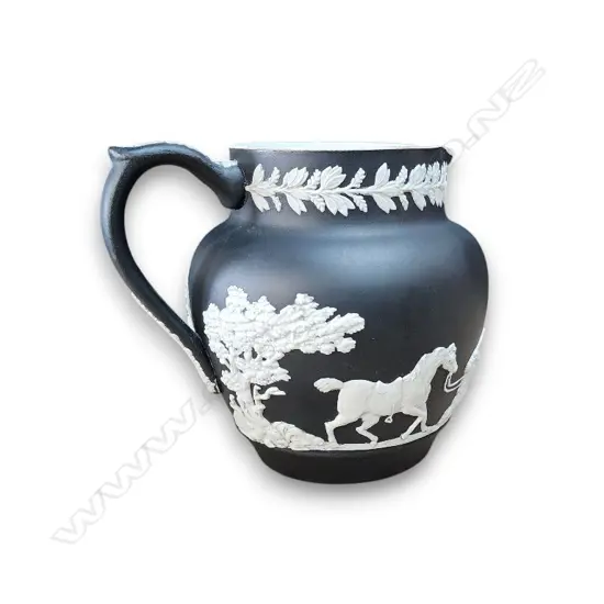 WEDGWOOD BLACK JASPERWARE JUG DECORATED WITH WHITE NEOCLASSICAL RELIEF FIGURES 140mm H