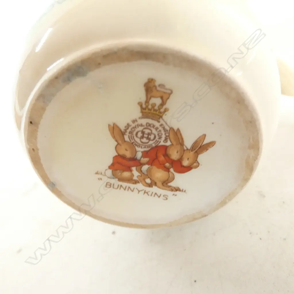 2 VINTAGE BUNNYKINS MUGS, H.90mm  Image 1++