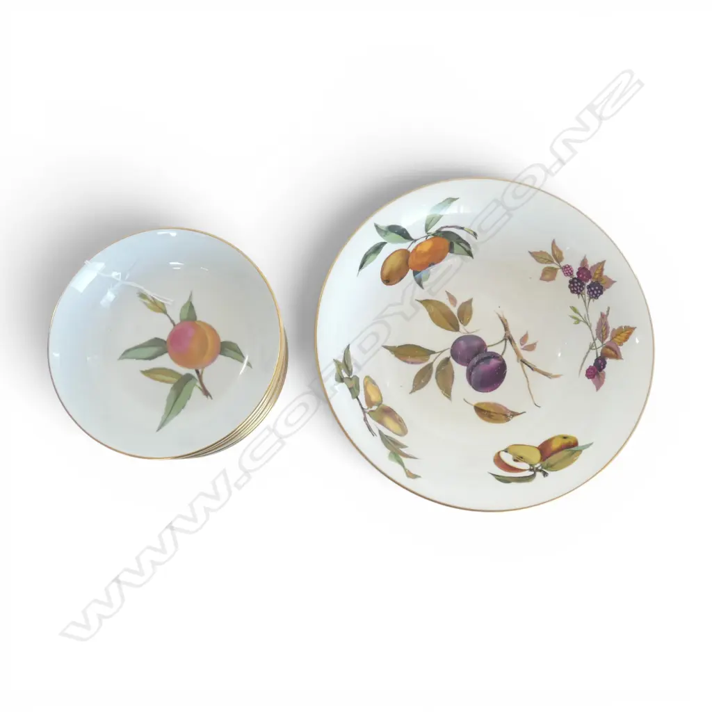 ROYAL WORCESTER EVESHAM SALAD BOWL 230mm dia + 8 BOWLS 140mm dia Image 1++