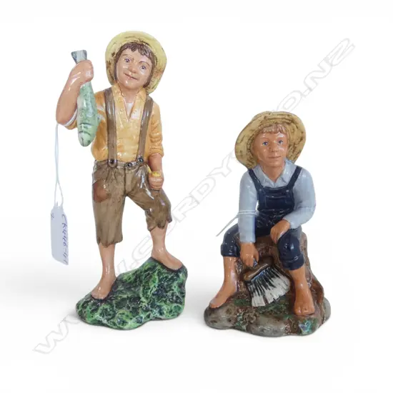 2 ROYAL DOULTON FIGURINES; TOM SAWYER & HUCKLEBERRY FINN H.180mm