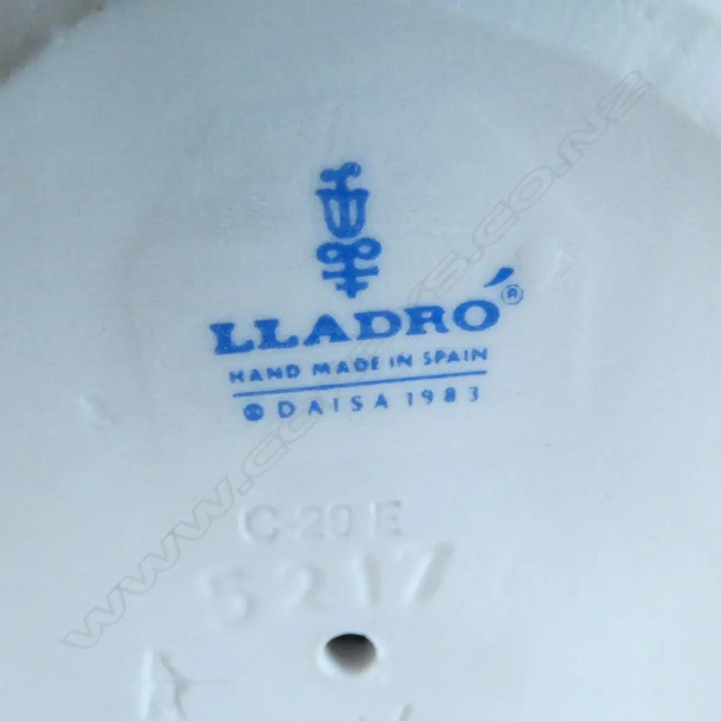 LLADRO SPRING GIRL FIGURINE H.190mm Image 1++