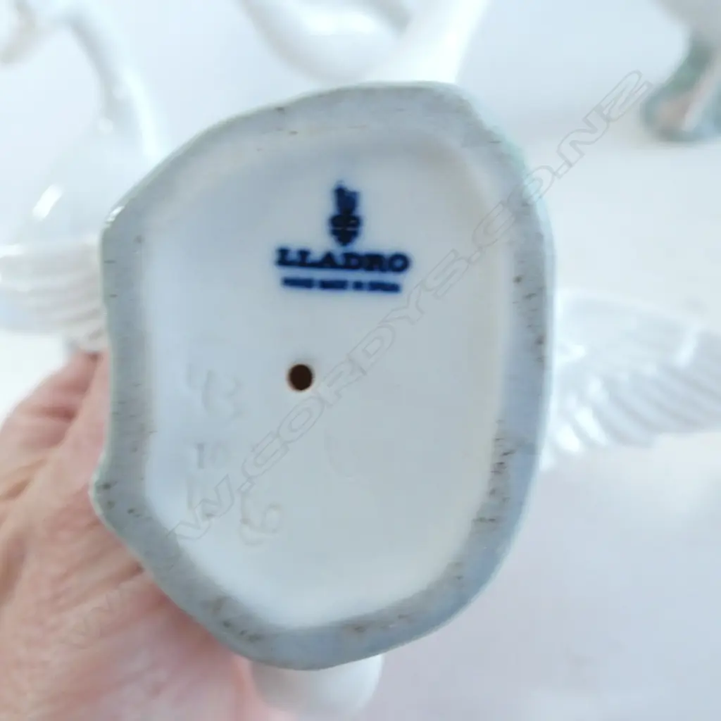 4 LLADRO + A NAO DUCK FIGURINES H.125mm (5) Image 1++