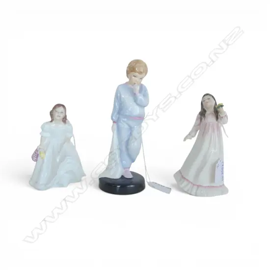 3 ROYAL DOULTON FIGURINES; SLEEPY DARLING, FLOWERS FOR MOTHER & LYNSEY H.190mm
