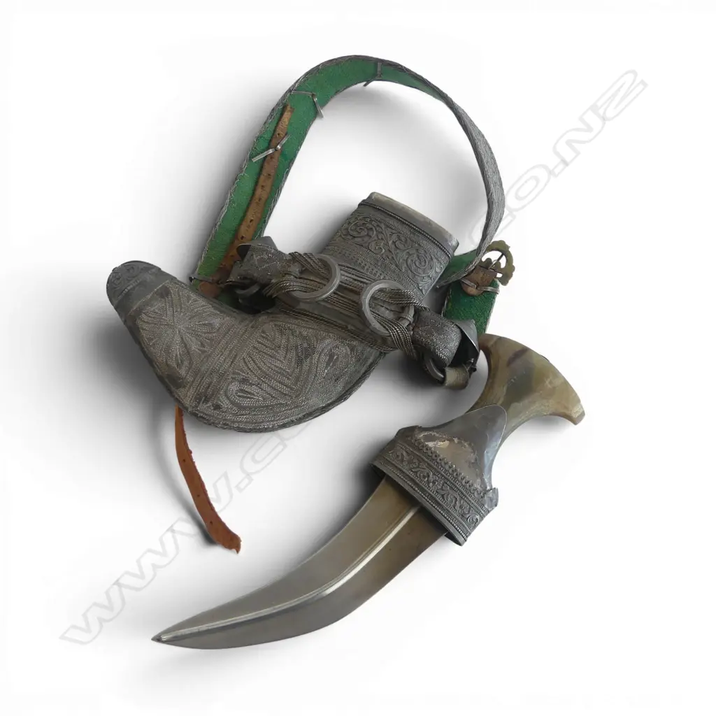 OLD OMANI SILVER? & CARVED HORN JAMBYA DAGGER H.330mm Image 1++