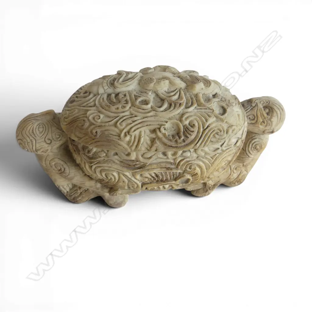 FINELY DECORATED RESIN MAORI KUMETE (TREASURE BOX), L.150mm Image 1++