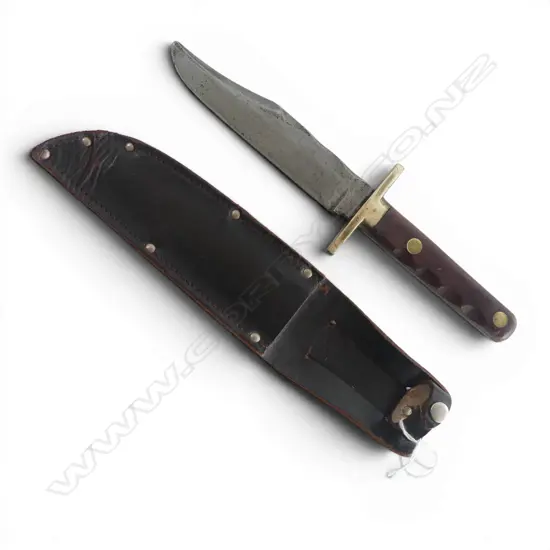 VINTAGE BOWIE KNIFE w. leather sheath, dull edge L.255mm