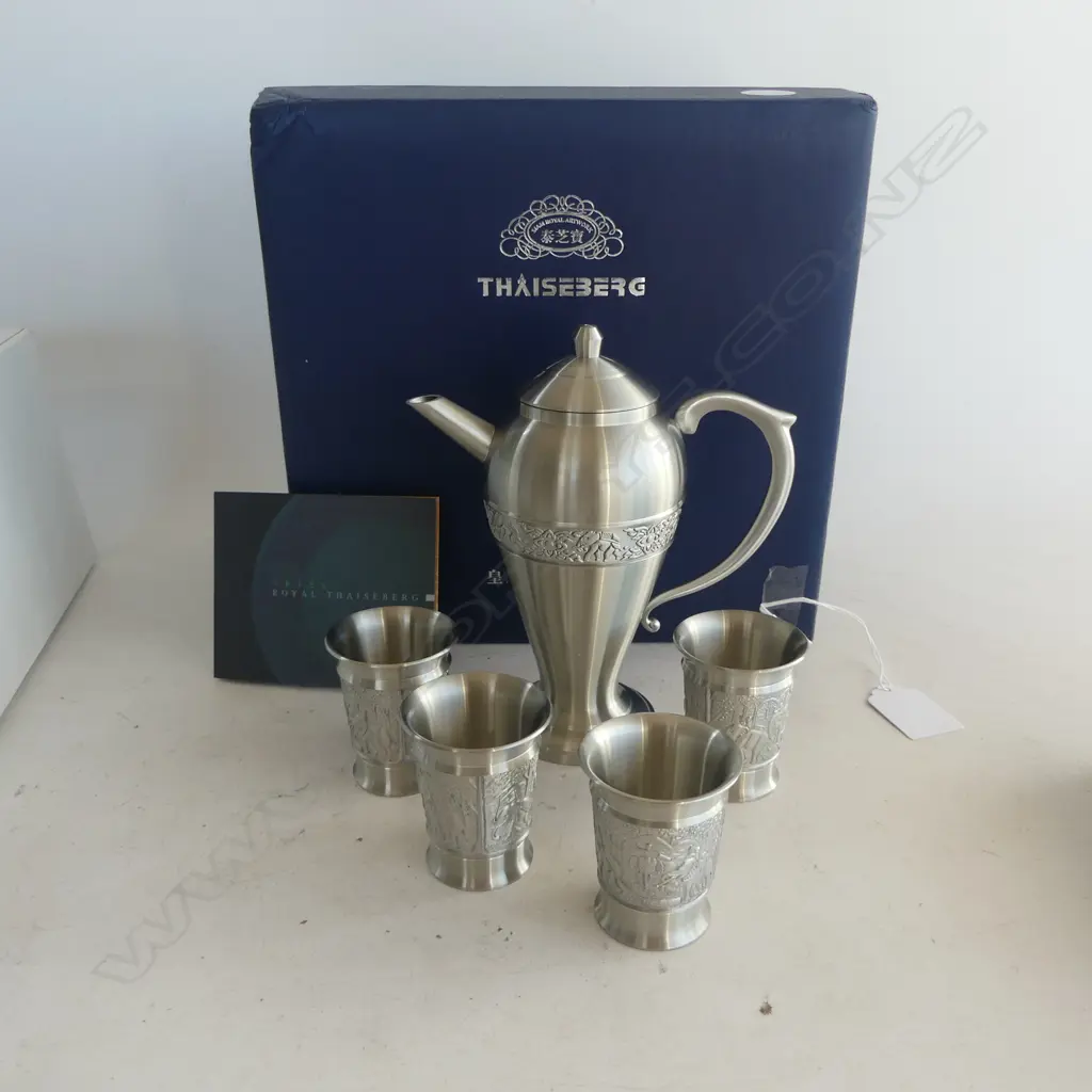 BOXED ROYAL THAISEBERG PEWTER COFFEE SET + CASE OF 6 MINIATURE TEAPOTS Image 1++