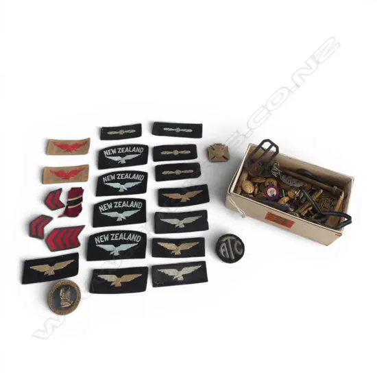 ASST. MILITARY BUTTONS & BADGES ETC