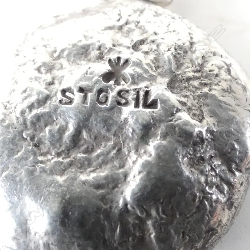 STG SILVER PENDANT NECKLACE 31.68gms, NAPKIN RING & GOLD FILLED PROPELLING PENCIL etc + TURNED WOOD BOX Image 1++