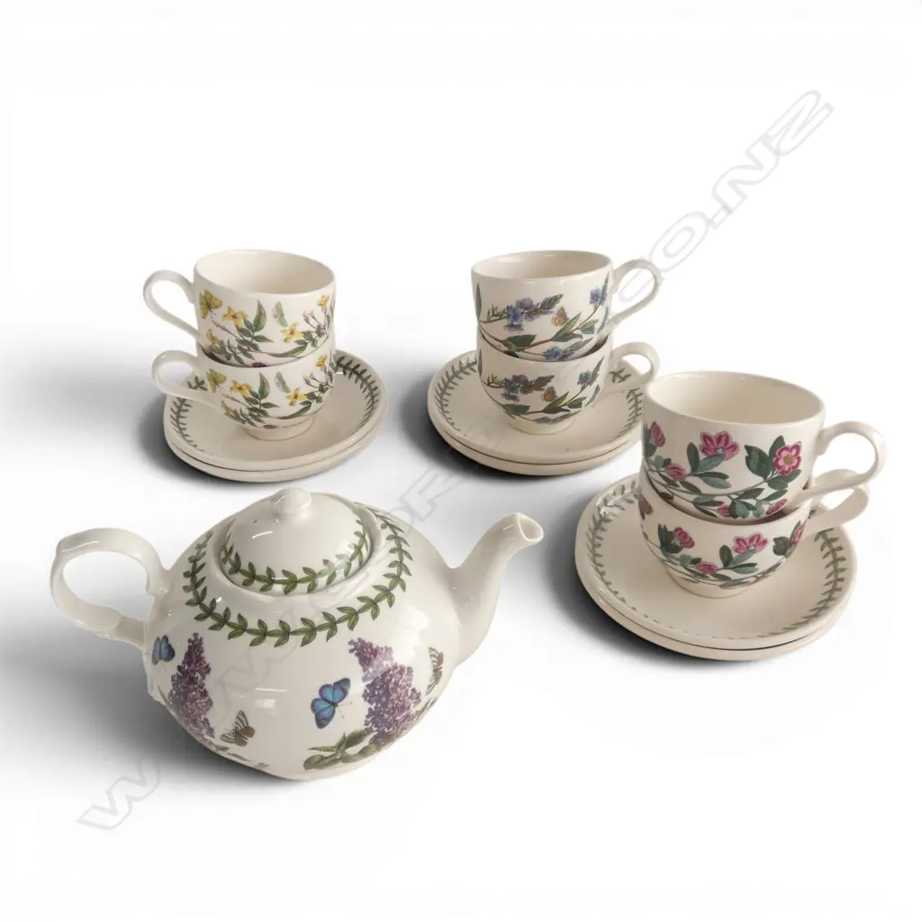 PORTMEIRION BOTANIC GARDEN TEAPOT & 6CSS Image 1++