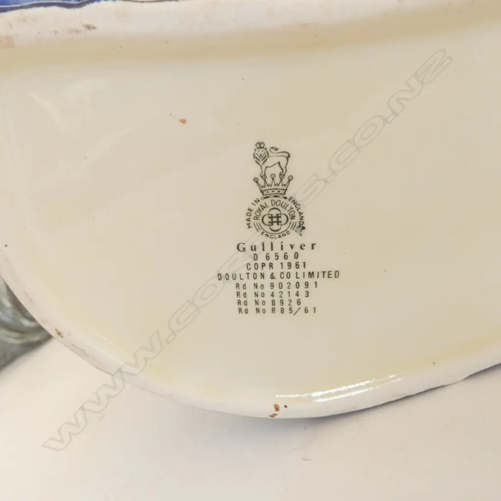 2 LARGE SIZE ROYAL DOULTON CHARACTER JUGS GULLIVER  & MERLIN H200MM Image 1++