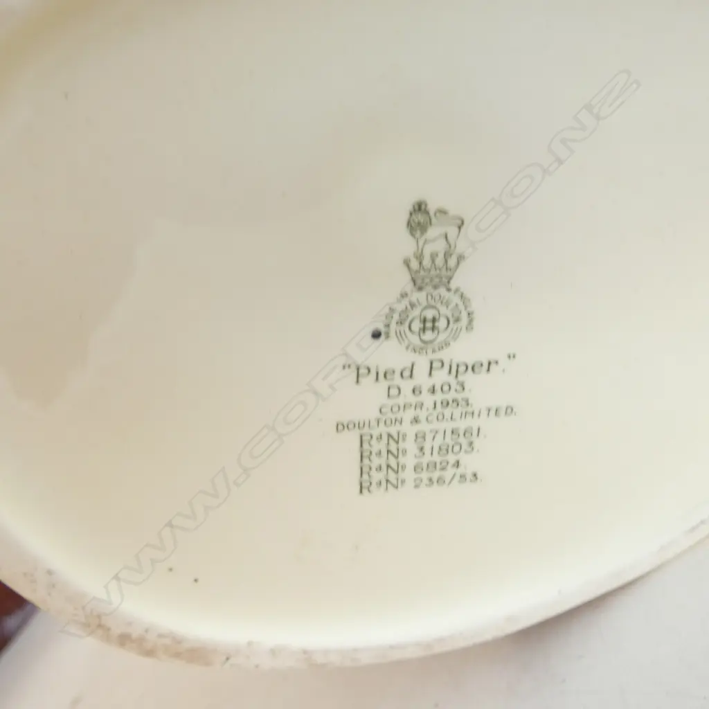2 LARGE SIZE RD CHARACTER JUGS MINE HOST & PIED PIPER H190MM Image 1++