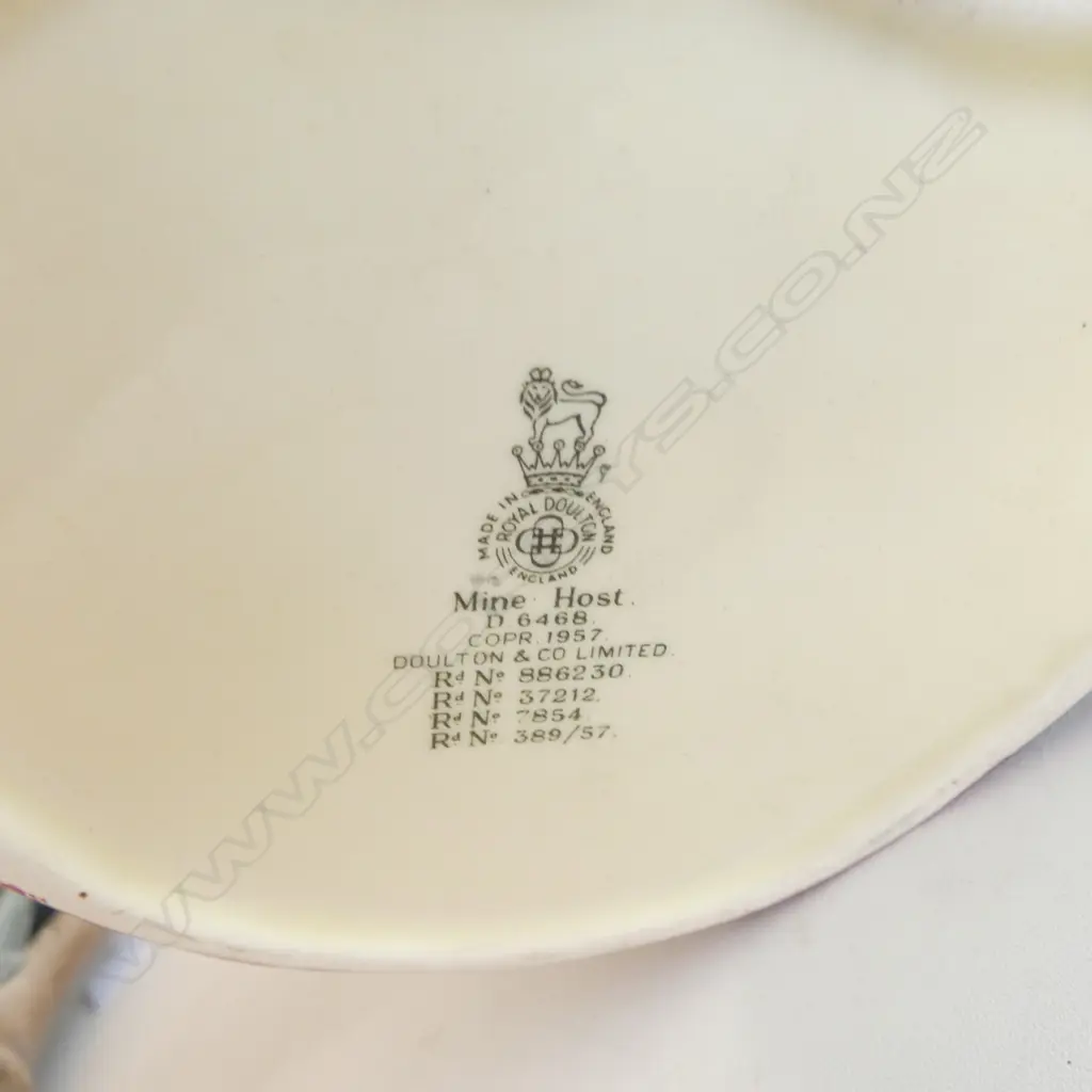 2 LARGE SIZE RD CHARACTER JUGS MINE HOST & PIED PIPER H190MM Image 1++