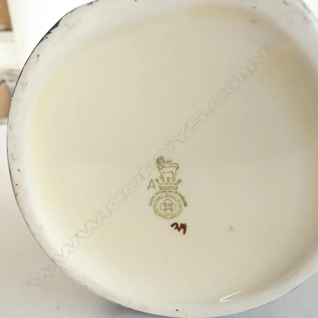 2 LARGE SIZE ROYAL DOULTON CHARACTER JUGS OLD CHARLIE & WILLIAMSBURG GAOLER H180MM Image 1++