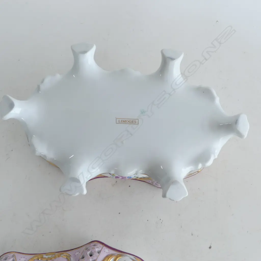 LG LIMOGES DECORATIVE LIDDED CONTAINER W.290mm Image 1++