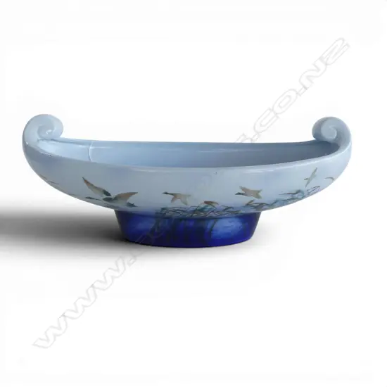FALCON WARE HAND PAINTED "MISTY MORNING" CENTERPIECE W.500mm