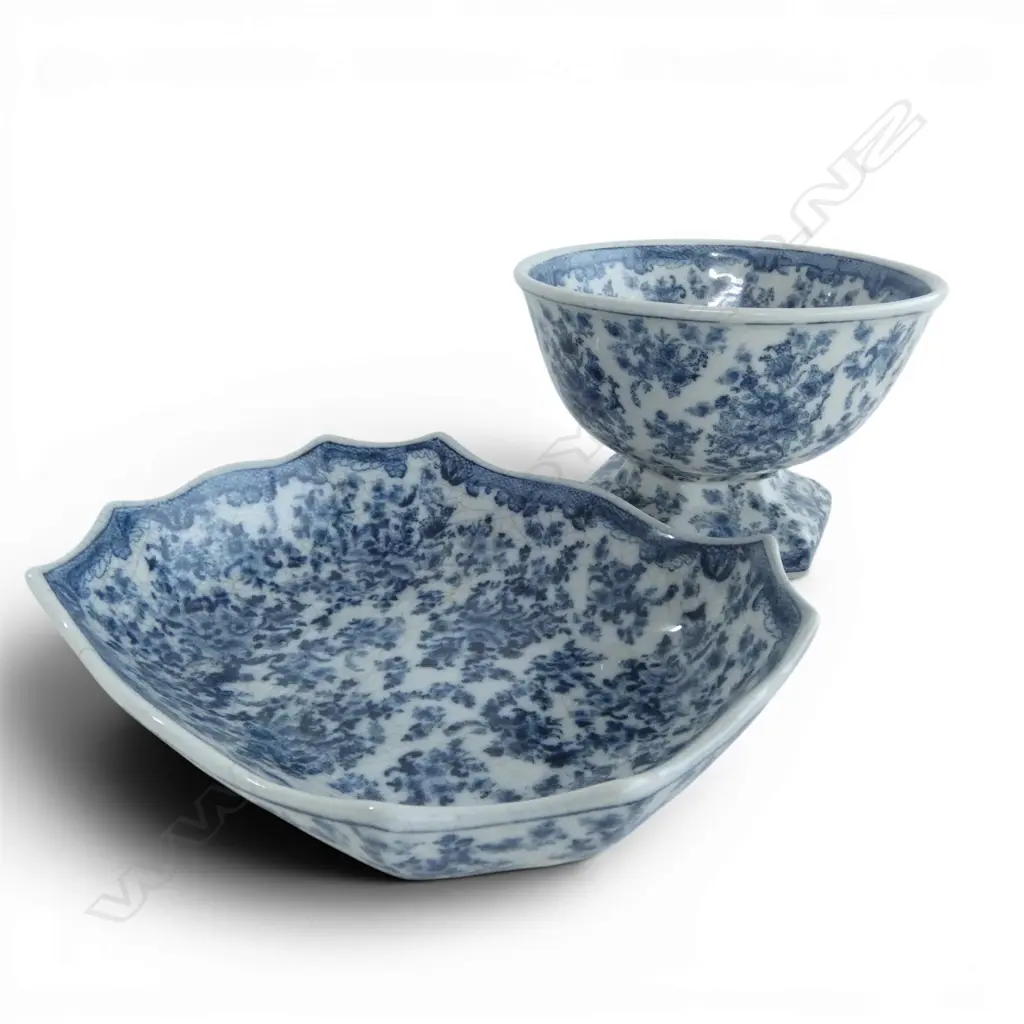 B/W FLORAL PAT. DISH & FOOTED BOWL H.150mm Image 1++