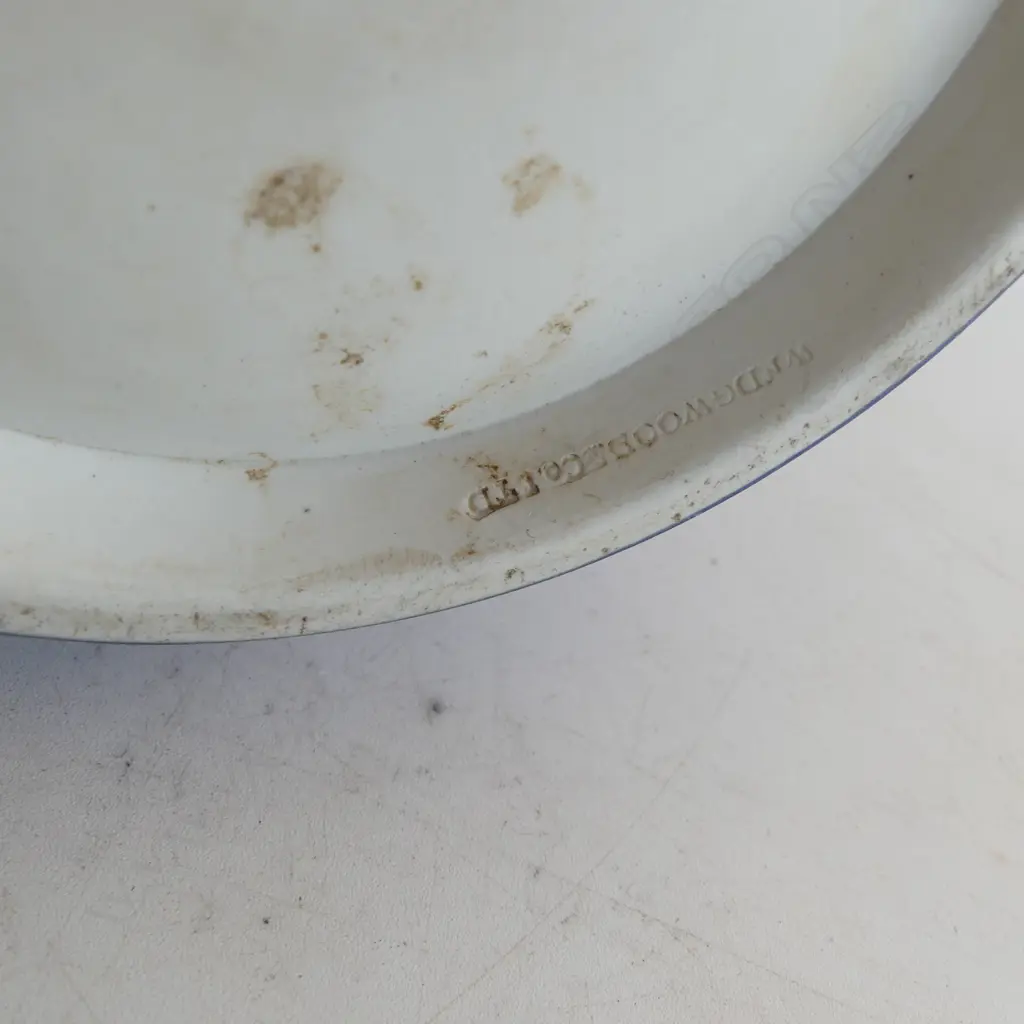 WEDGWOOD JASPERWARE JARDINERE H.160mm, 185mm dia Image 1++