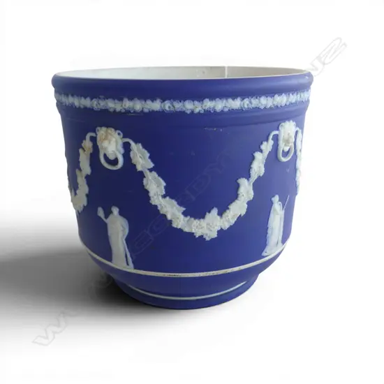 WEDGWOOD JASPERWARE JARDINERE H.160mm, 185mm dia