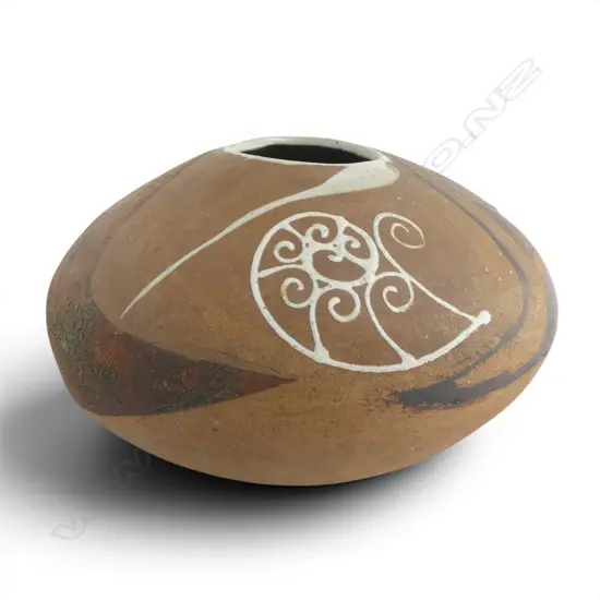ATTRIBUTED BRIAN GARTSIDE STUDIO POTTERY VASE H.250mm, 450mm CRACKED TO BASE