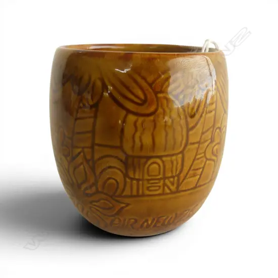 CROWN LYNN AIR NZ HONEY GLAZE BEAKER H.85mm