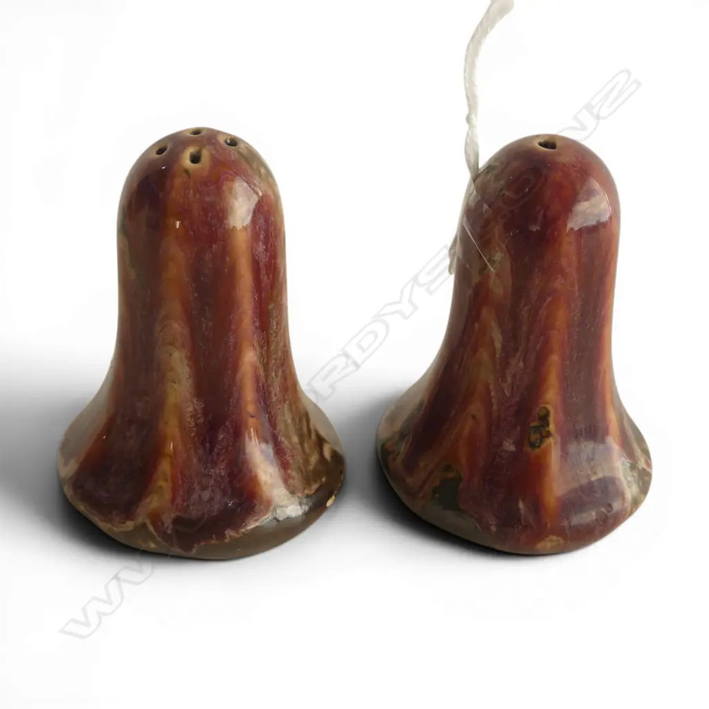 AMBRICO CROWN LYNN RHUBARB GLAZED SALT & PEPPER H.65mm Image 1++