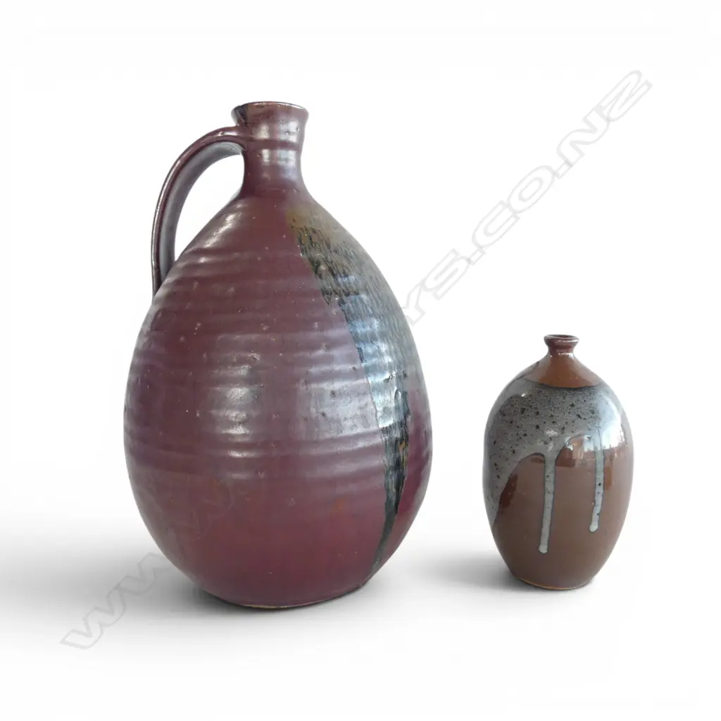 2 PCS NZ STUDIO POTTERY LRG OVOID FLAGON, H.350mm & SML BOTTLE VASE, H.180mm Image 1++
