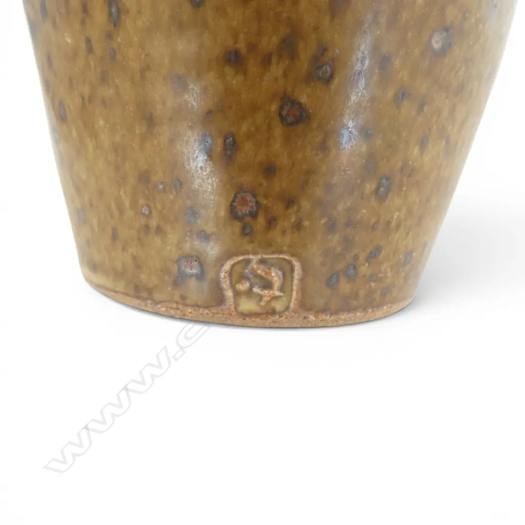 IAN FIRTH NZ STUDIO POTTERY VASE, H.320mm Image 1++