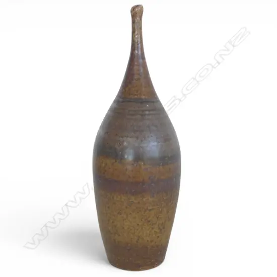 IAN FIRTH NZ STUDIO POTTERY VASE, H.320mm