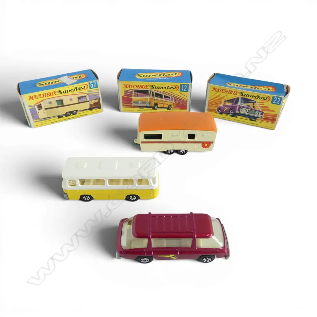 3 BOXED MATCHBOX MODELS; FREEMAN INTER-CITY COMMUTER, SETRA COACH, TRAILER CARAVAN Image 1++