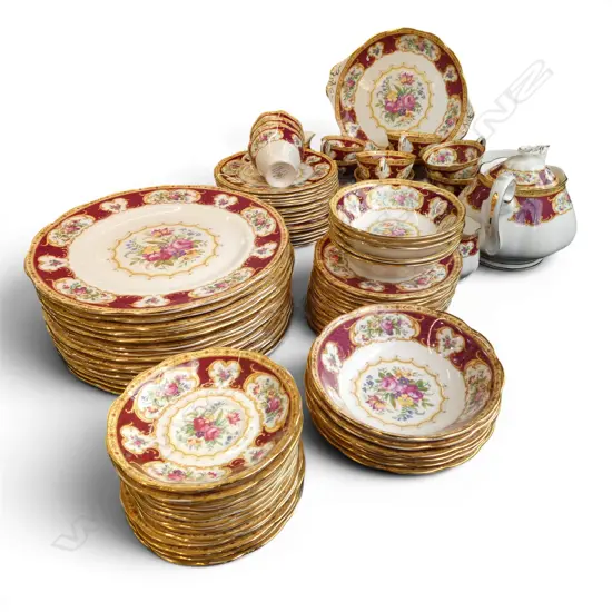 COLLECTION ROYAL ALBERT 'LADY HAMILTON' CHINA