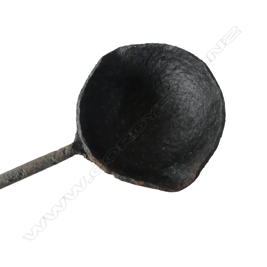 LG VINTAGE SMELTING LADLE L.1070mm Image 1++